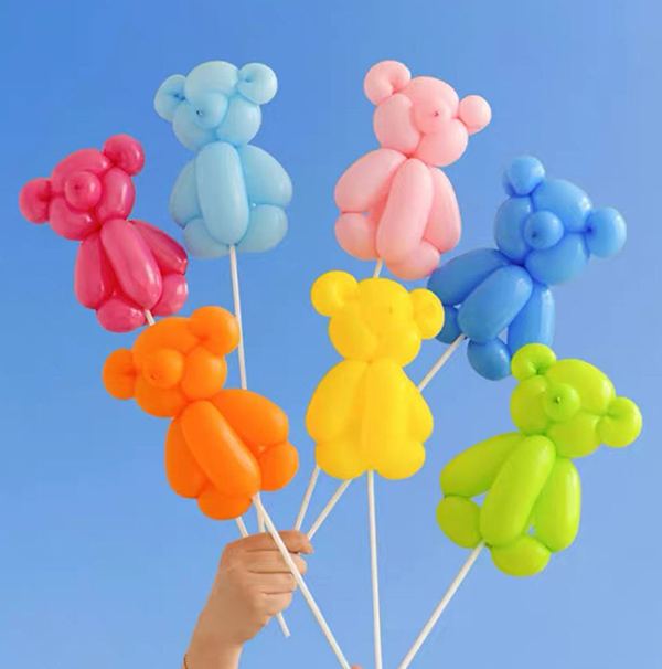 Modeling laterex balloons