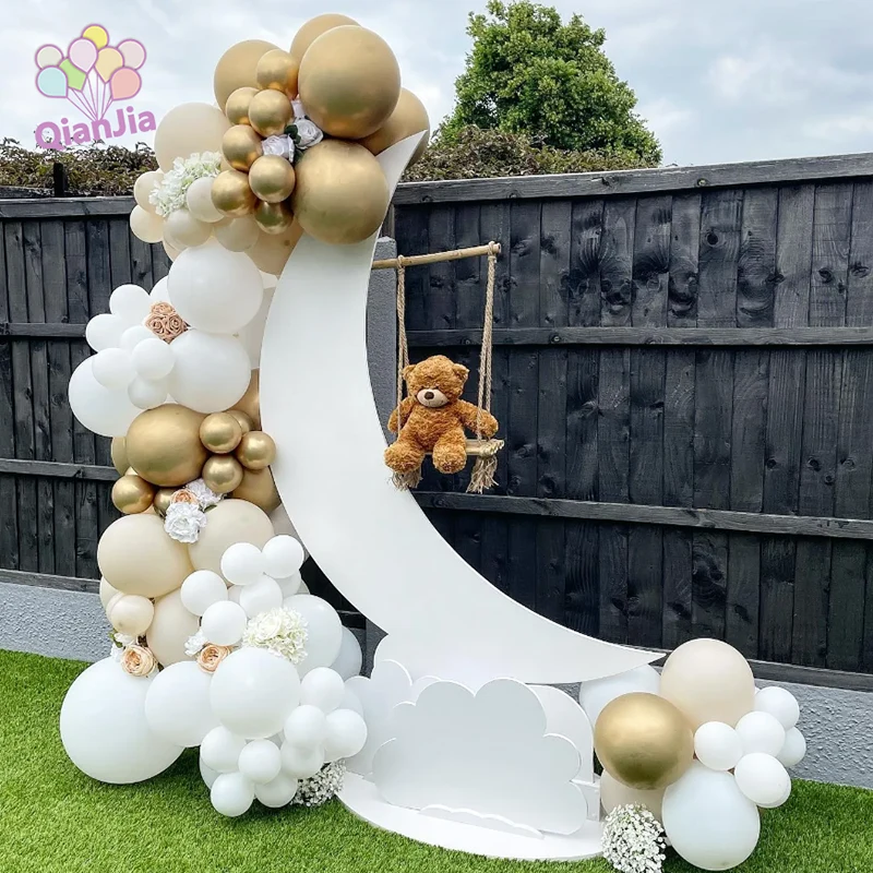 Alba Nuptialis Balloon Arch